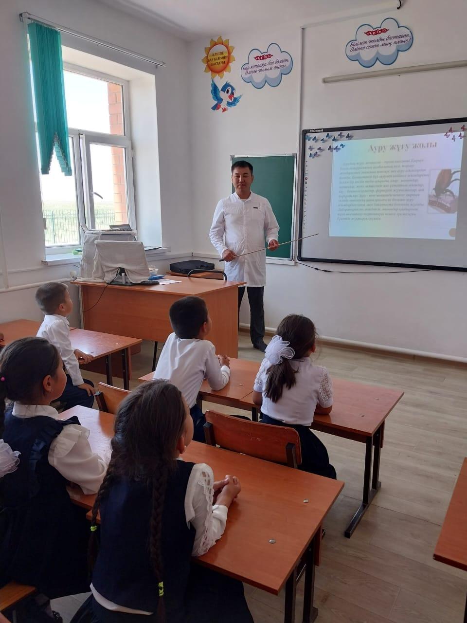 "Конго-Қырым геморрагиялық қызбасынан сақтану"